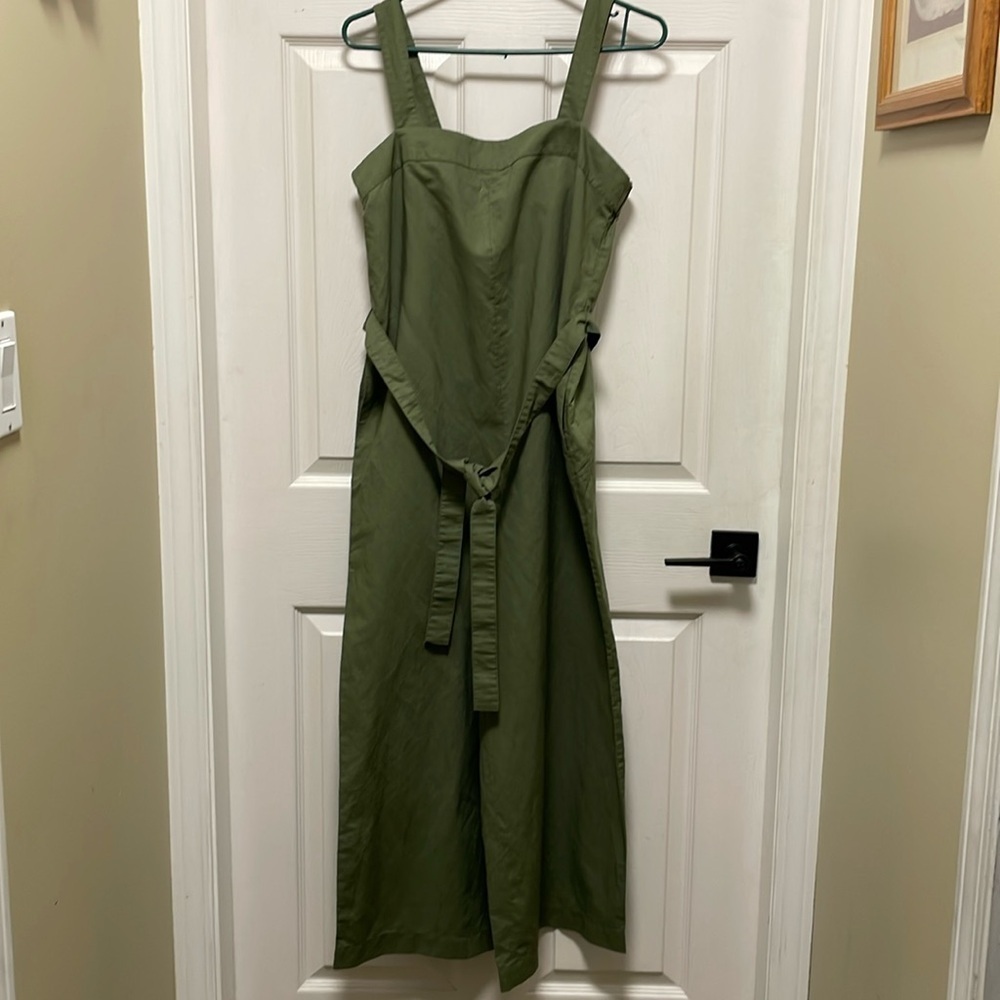 Uniqlo | Khakis Green Jumpsuit with Tie Belted Waist and Wide Crop Legs | Size S